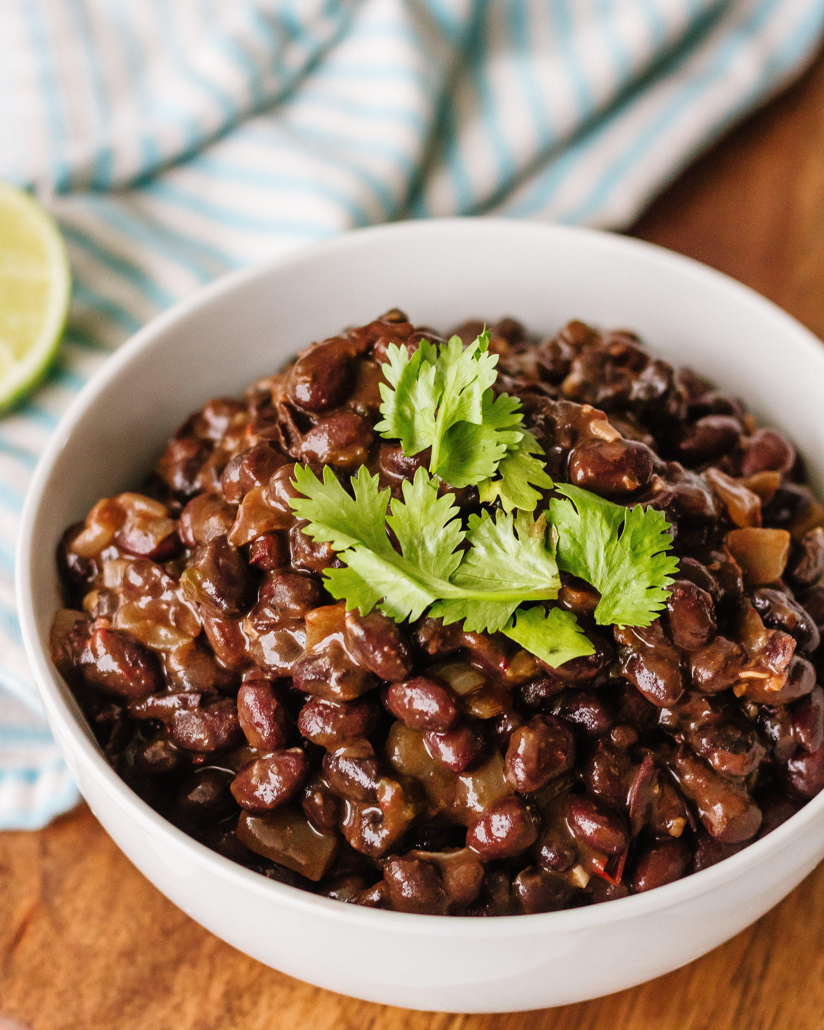 spicy vegan black beans